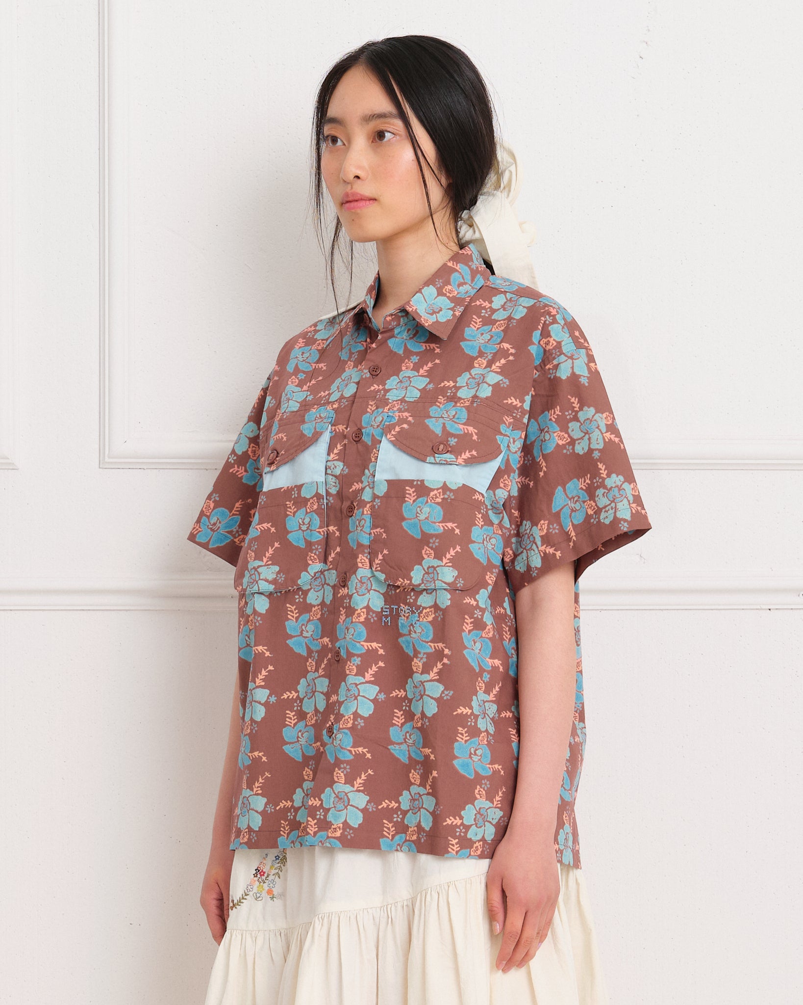 Conch Shirt - Barn Floral