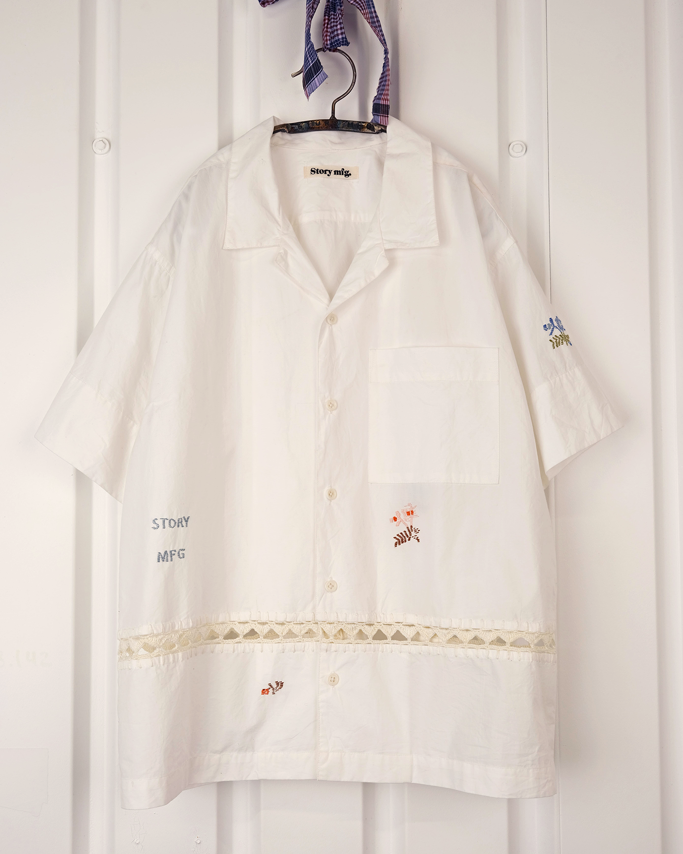 Greetings Shirt SS - Interrupted Embroidery