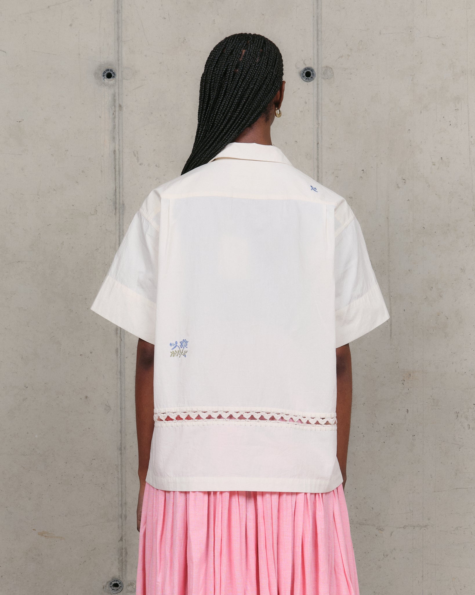 Greetings Shirt SS - Interrupted Embroidery